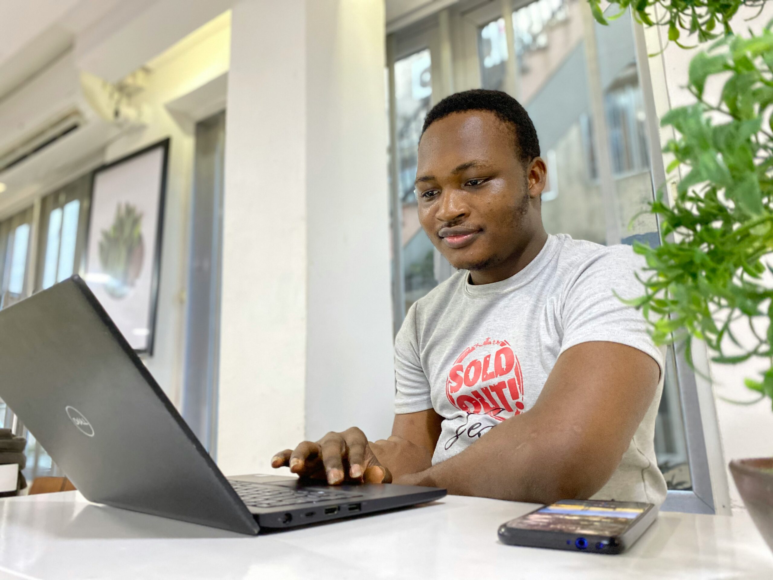 How to Make Money Online in Nigeria (2026 Beginner Guide) oluwatobi fasipe e8etavo85ay unsplash